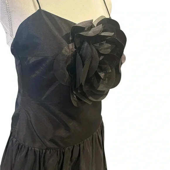 Zac Posen FLORAL APPLIQUE DRESS Black Mini Dress With Flower, Size 2 Brand New - Picture 11 of 12